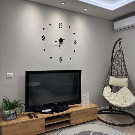 Hanna Apartment Tirana Esterno foto