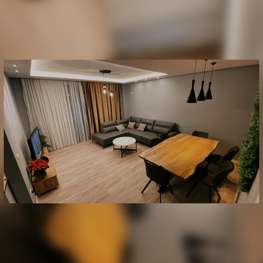 Hanna Apartment Tirana Esterno foto